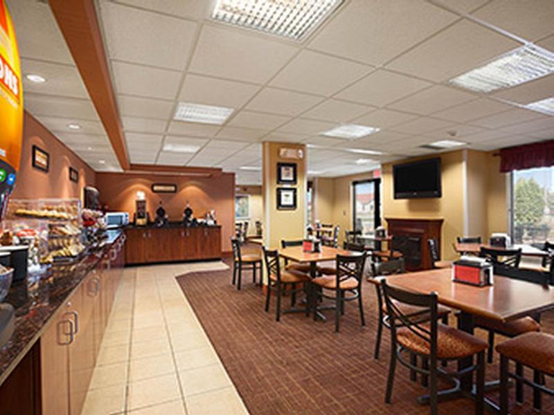 Hotel Ramada By Wyndham Wisconsin Dells I-90 Exterior foto