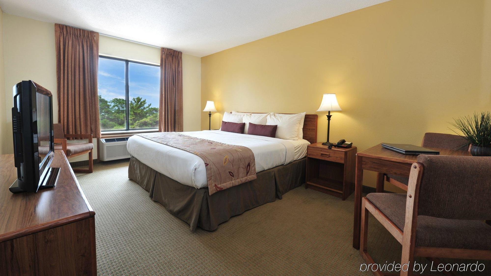 Hotel Ramada By Wyndham Wisconsin Dells I-90 Exterior foto